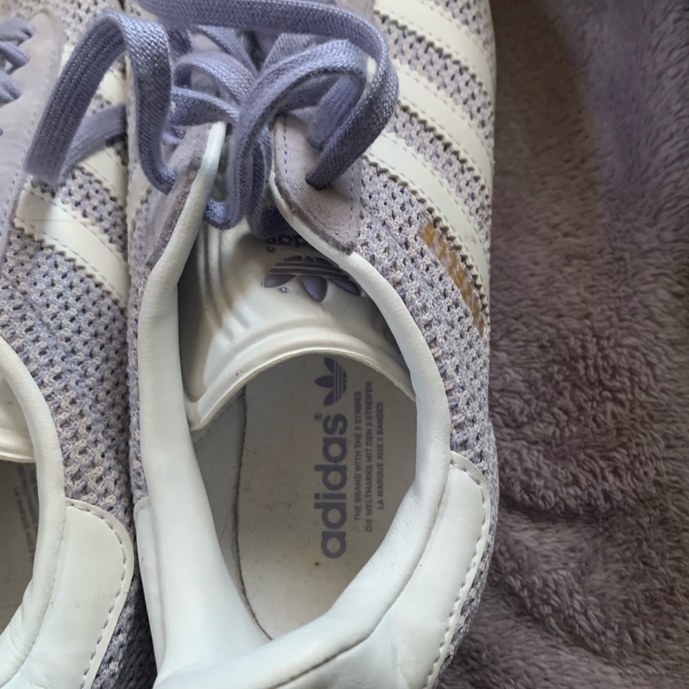 Women’s 7 men’s 5.5